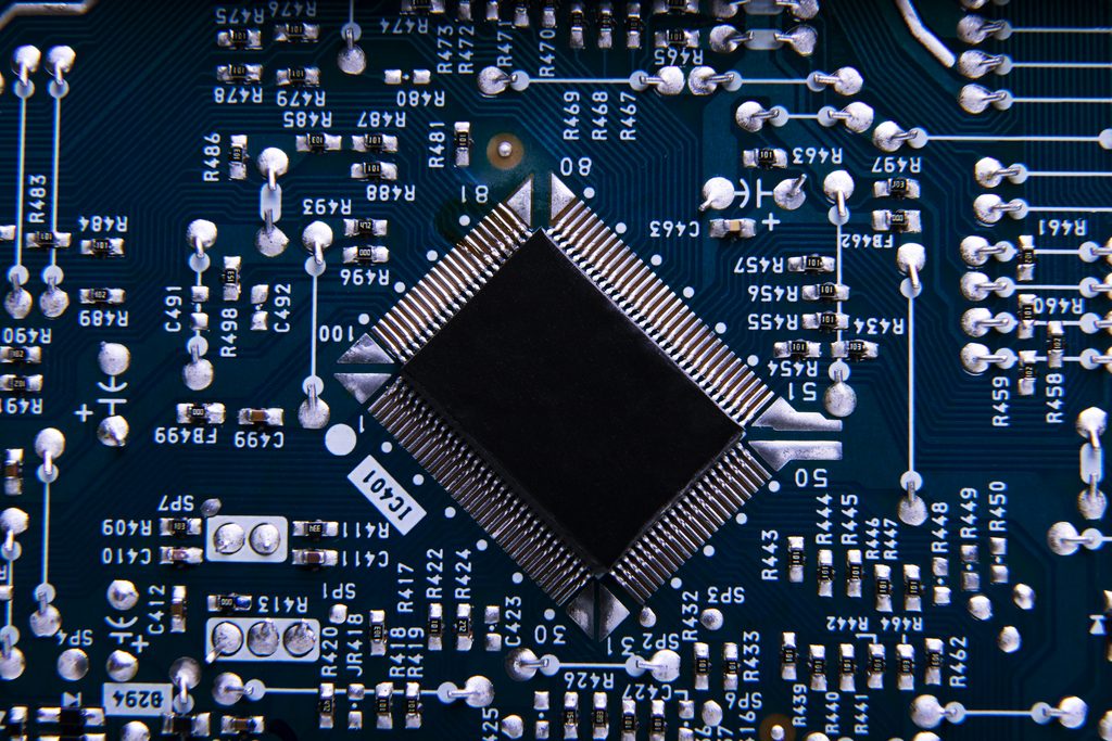 Quy trình nhập khẩu chip bán dẫn và vi mạch điện tử về Việt Nam